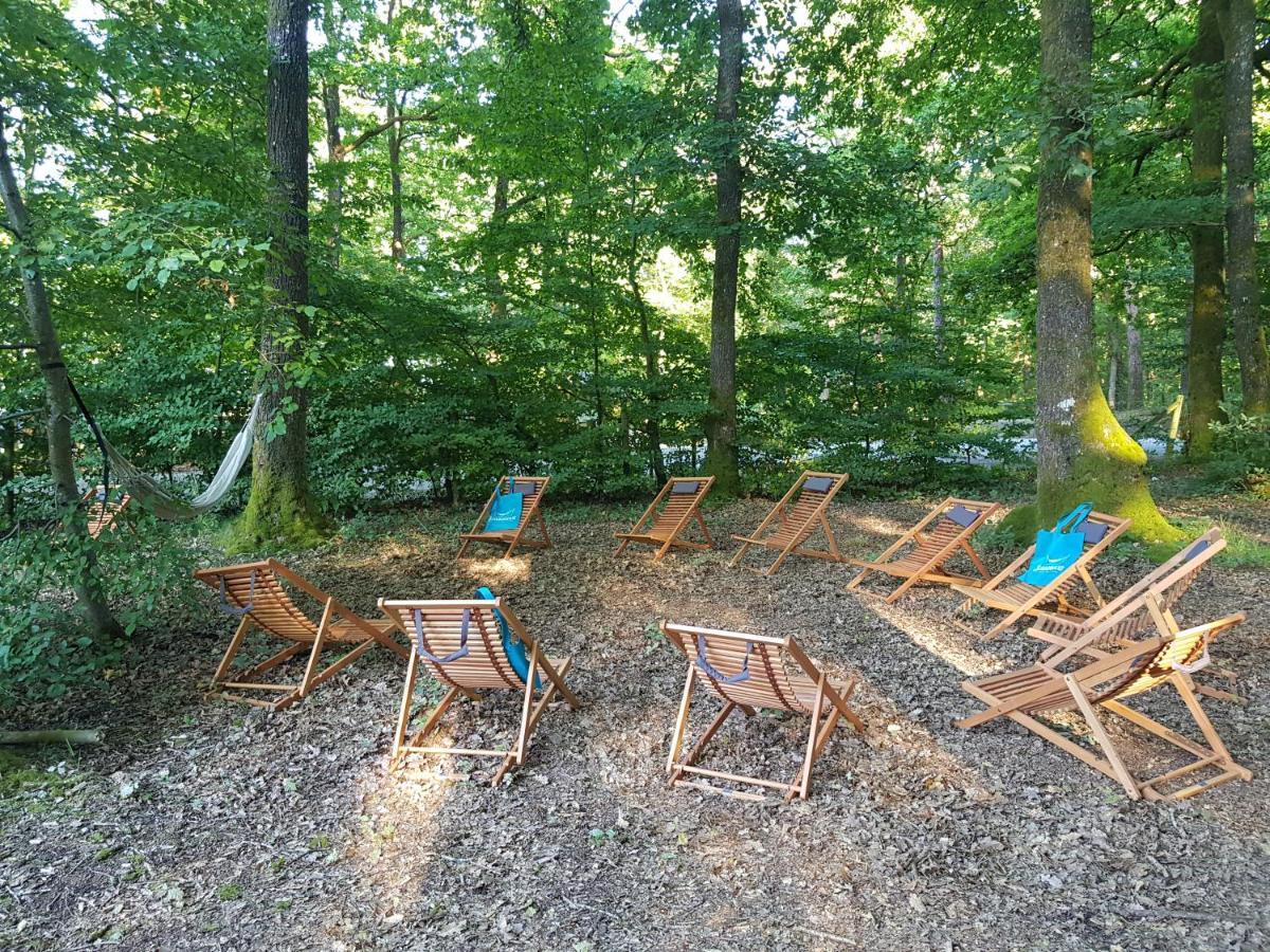 Camping de la Forêt Seasonova Sillé-le-Guillaume Exterior foto