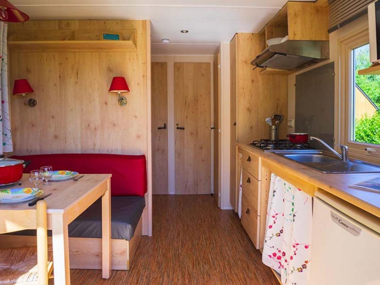 Camping de la Forêt Seasonova Sillé-le-Guillaume Exterior foto
